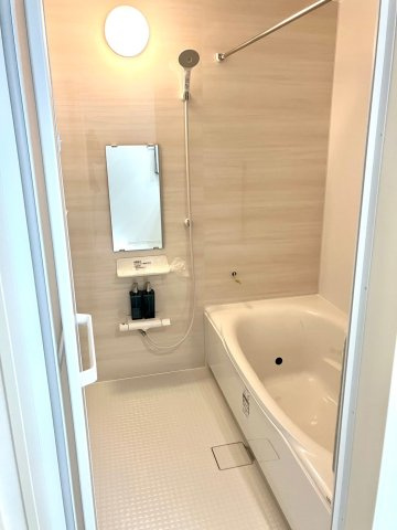 高松市木太町⑬　駐車3台可能　オール電化住宅の浴室