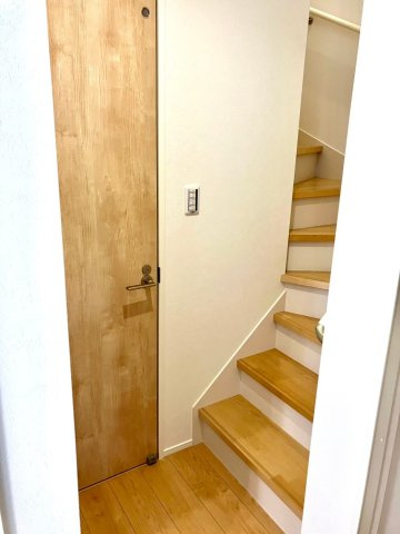 高松市木太町⑬　駐車3台可能　オール電化住宅の内装