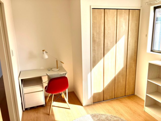 高松市木太町⑬　駐車3台可能　オール電化住宅の洋室