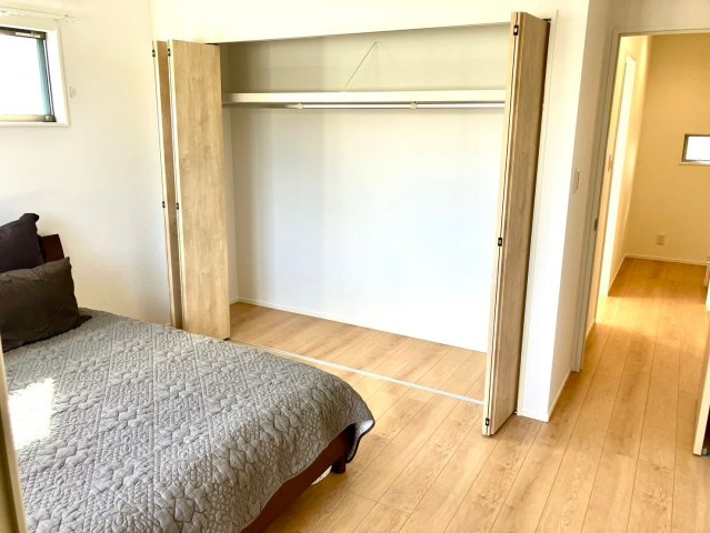 高松市木太町⑬　駐車3台可能　オール電化住宅の洋室