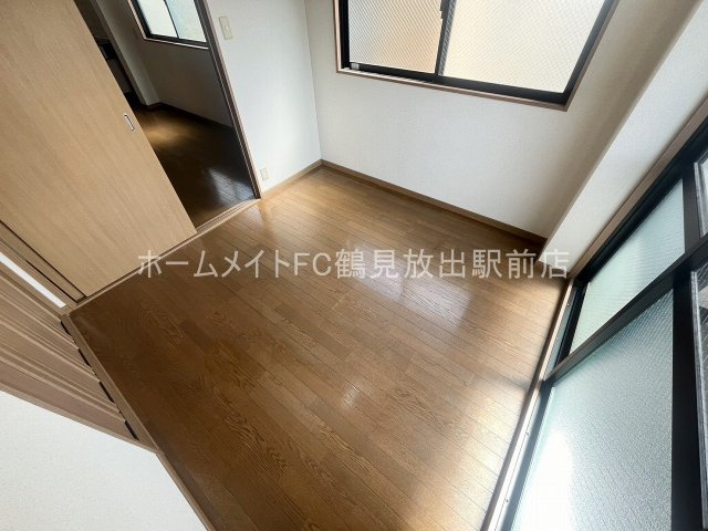 大阪市鶴見区諸口１丁目の賃貸マンションの洋室