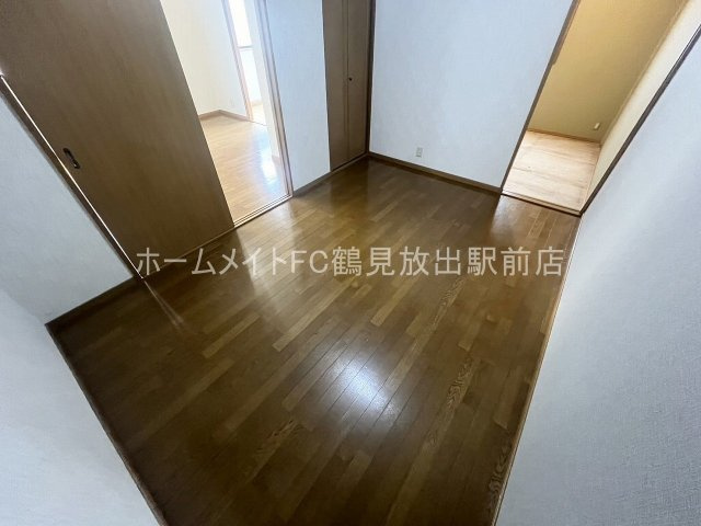 大阪市鶴見区諸口１丁目の賃貸マンションの洋室