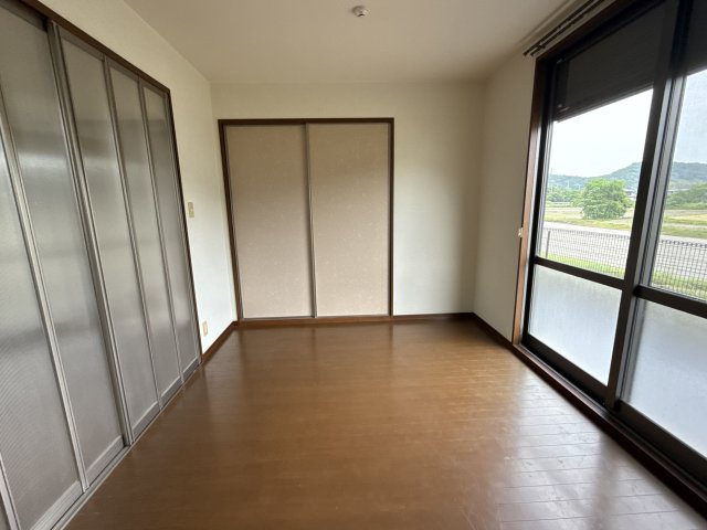 シャーメゾン寿　弐番館の寝室