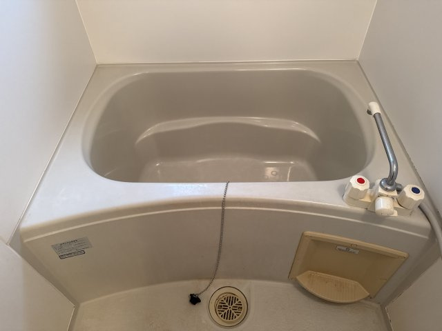 シャーメゾン寿　弐番館の浴室