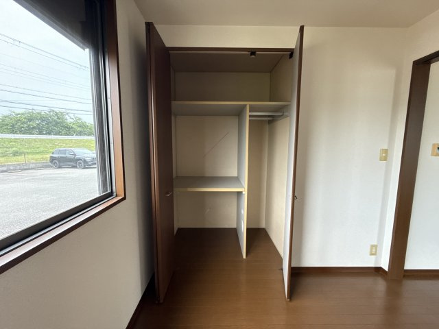 シャーメゾン寿　弐番館の収納