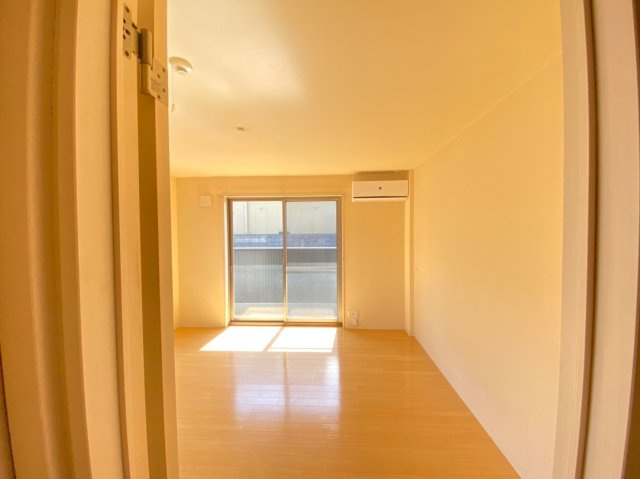 【居間・リビング】 | ファーネスト春口