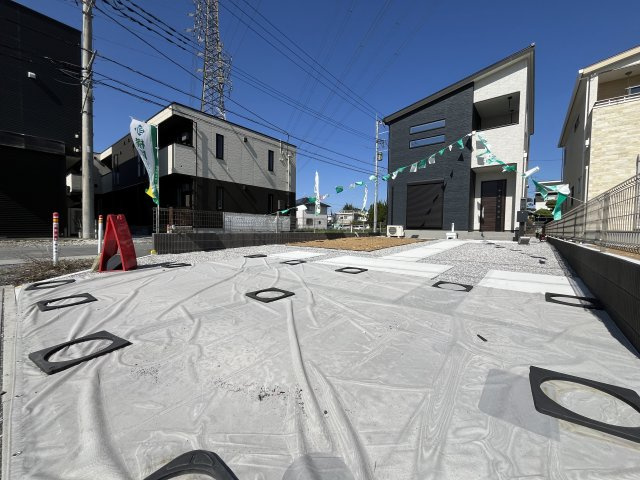 【前面道路含む現地写真】 | 熊谷市上之第8期　ワイウッドコート　新築戸建　全8区画　1号棟 | 10/17撮影