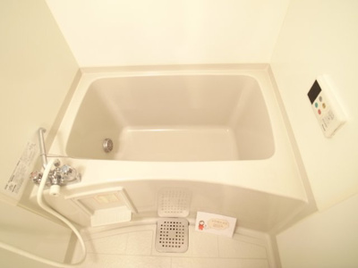 【浴室】 | ロジュマン　ミヤカイドウＤ | お風呂の前にもちろん室内洗濯機置場。