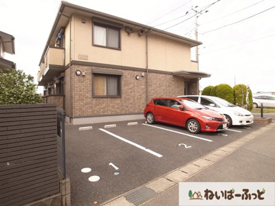 【駐車場】 | ロジュマン　ミヤカイドウＤ | 駐車スペースも広々。