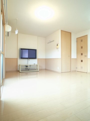 【内装】 | ロジュマン　ミヤカイドウＤ | 広々リビング。