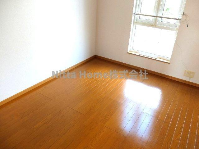 ミニョンストリートⅠの寝室|全室フローリングのお部屋＊