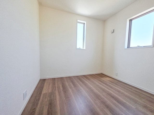 【洋室】 | 知多市信濃川東部土地区画整理　１号棟