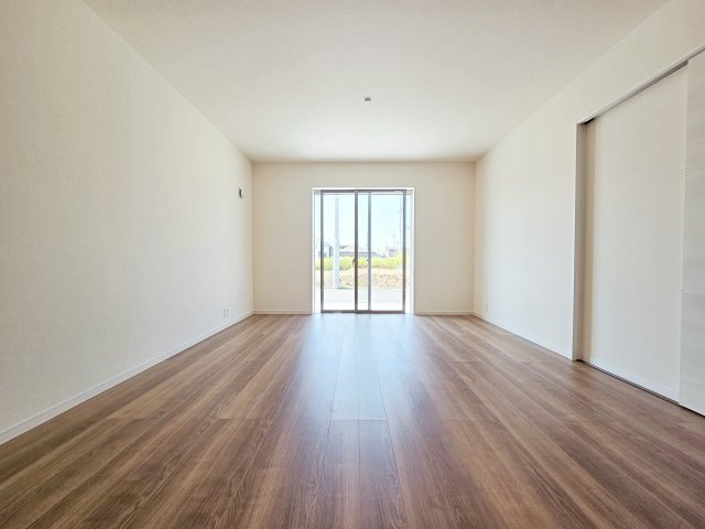 【居間・リビング】 | 知多市信濃川東部土地区画整理　１号棟