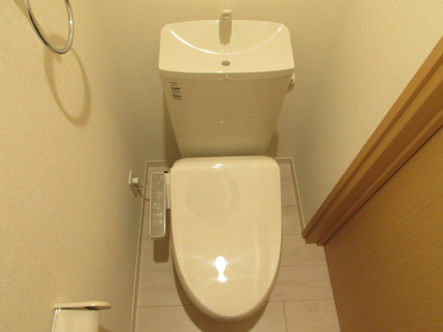 アンボワーズ売布のトイレ|清潔感のあるトイレです