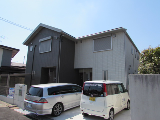 宝塚市米谷２丁目のアパート
