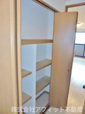 【その他】 | カームネスト | 廊下収納