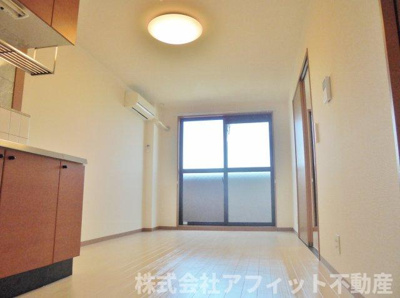 【居間・リビング】 | カームネスト | DK9.5帖