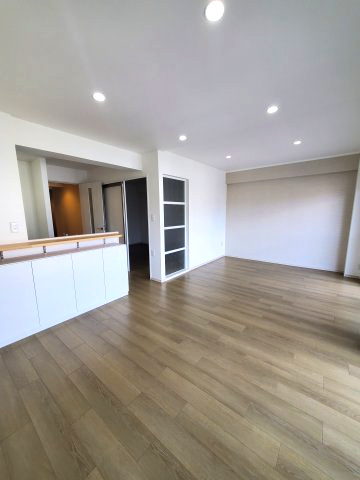 ハイマート若江　2号棟の居間・リビング