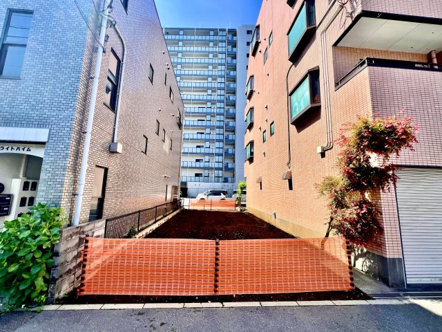 朝霞市本町2丁目　商業地域×南北両面道路　売地限定1区画の外観