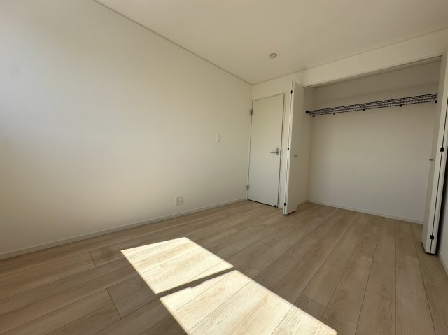 小田原市柳新田 新築戸建　全1棟1号棟の洋室