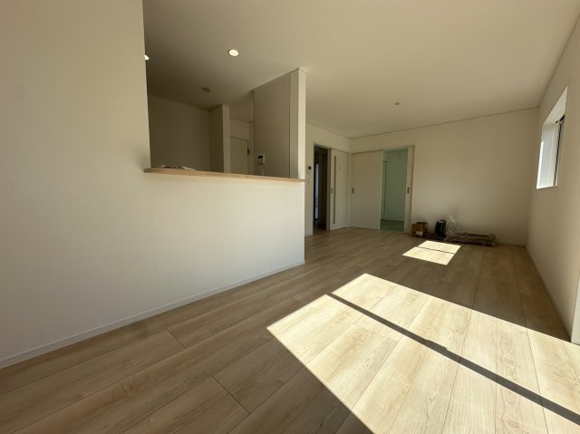 小田原市柳新田 新築戸建　全1棟1号棟の居間・リビング