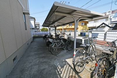 【その他共用部分】 | プリシェール中津 | 駐輪場