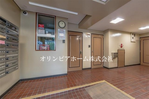 東陽町グリーンハイツ　2階　角　部屋　リ　ノベーションのエントランス