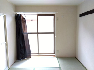 【和室】 | メゾンドファーネス | 柔らかい畳が心地よい和室