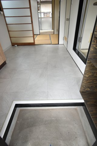 【玄関】 | アビーロード宮の内