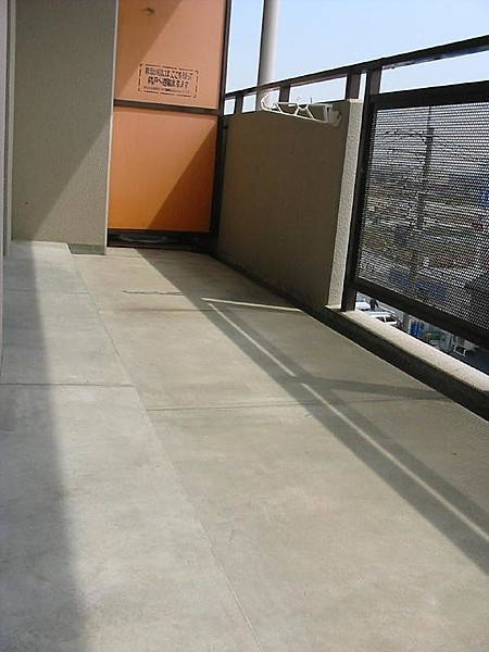 グレイスハイツのバルコニー|落ち着いた時間を過ごせるバルコニーです