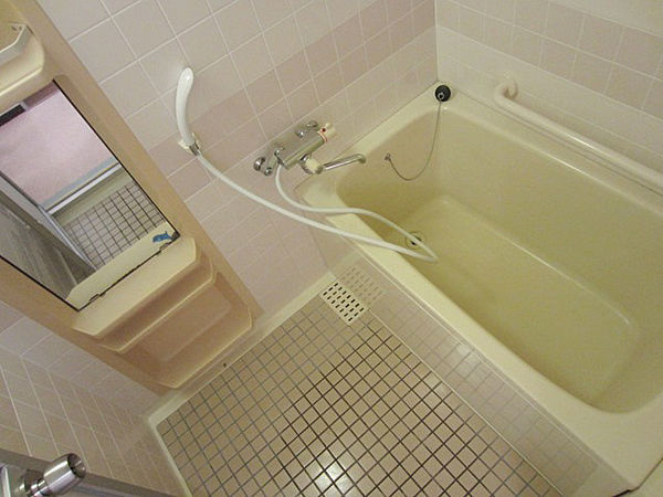 グレイスハイツの浴室|落ち着いた空間のお風呂です