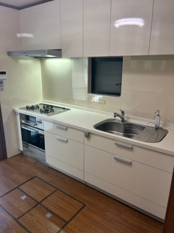 水道筋六丁目中古戸建のキッチン