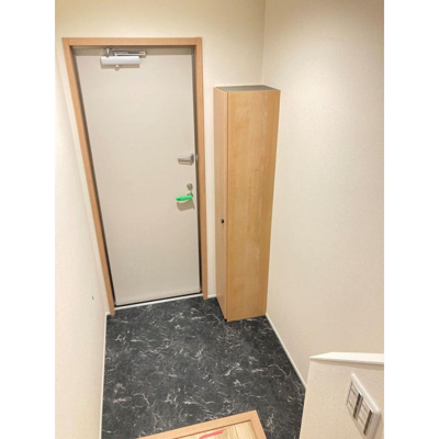 【玄関】 | クレール岡田 | 廊下収納