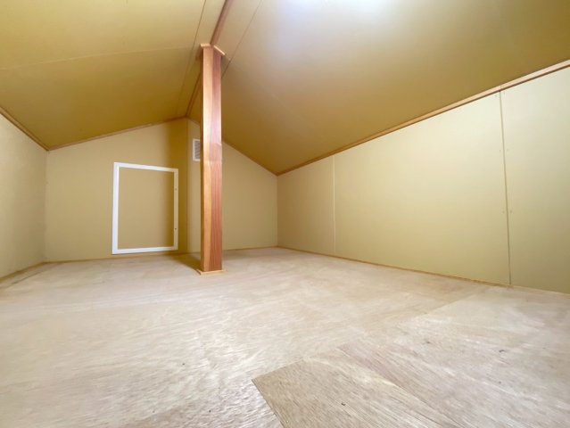 【価格改定】乙訓郡大山崎町字下植野小字寺門の収納|天井収納庫がございます！
趣味用品・シーズンオフの荷物等を収納できて便利です(^^)