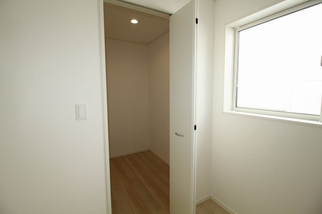 桟橋通4丁目　新築戸建　クレイドルガーデン　１号棟の収納|2F　南東の部屋　6.0帖