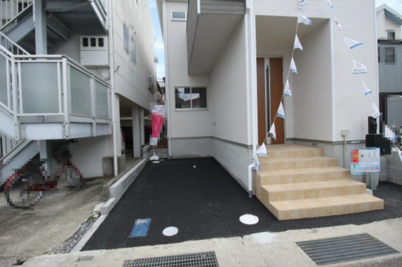 桟橋通4丁目　新築戸建　クレイドルガーデン　１号棟の駐車場