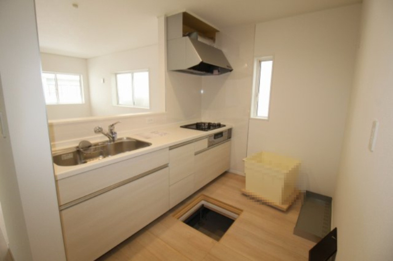 桟橋通4丁目　新築戸建　クレイドルガーデン　１号棟のキッチン