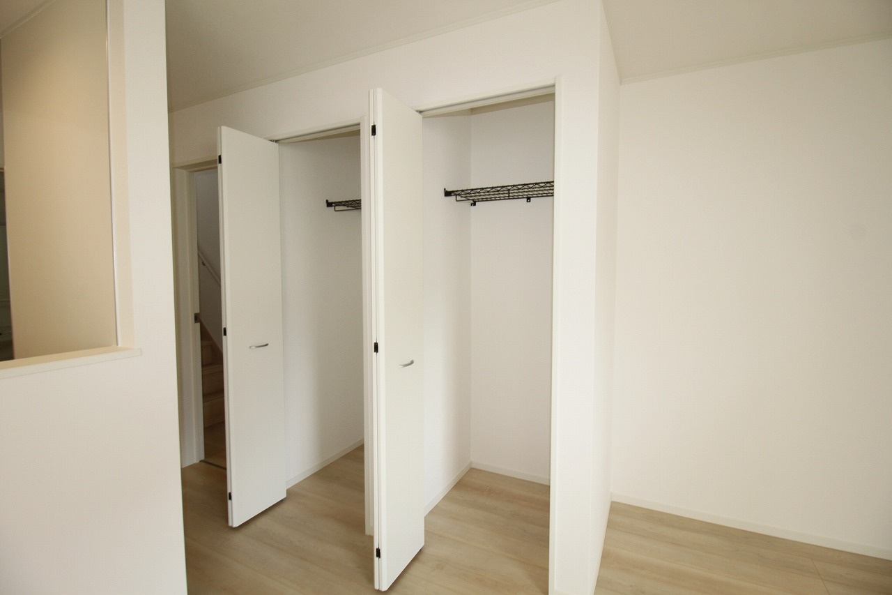 桟橋通4丁目　新築戸建　クレイドルガーデン　１号棟の収納|LDK  16.7帖