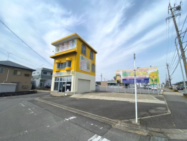 小呂町5丁目店舗の外観