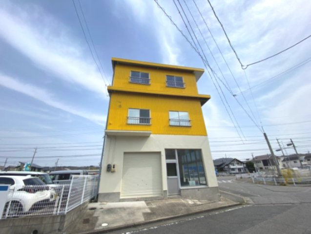 小呂町5丁目店舗の外観