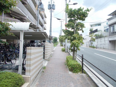 【周辺】 | プロパレス吹田モナークヒルズ | 前面道路