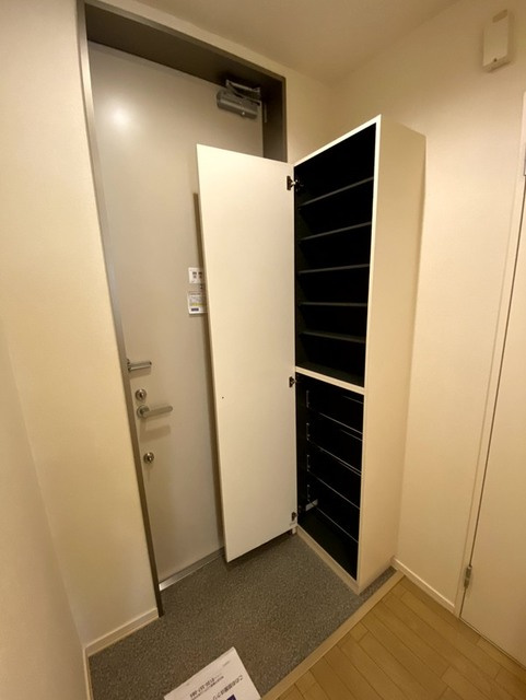 エステートKの玄関