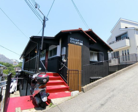 GRANPIA COURT塩屋