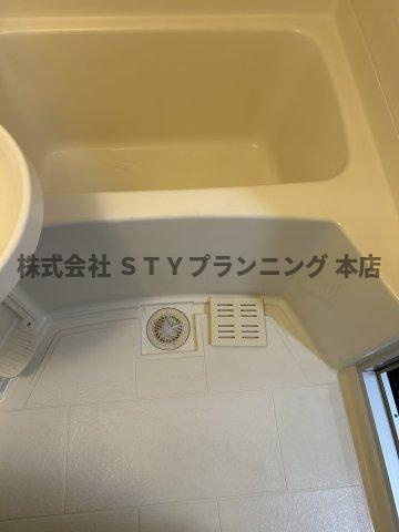 仲介手数料０円！リブローネ南山の浴室