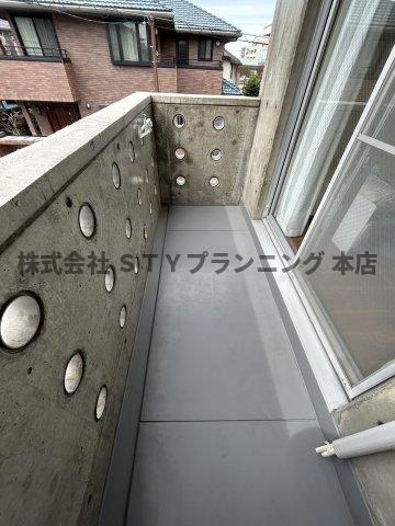 仲介手数料０円！リブローネ南山のバルコニー