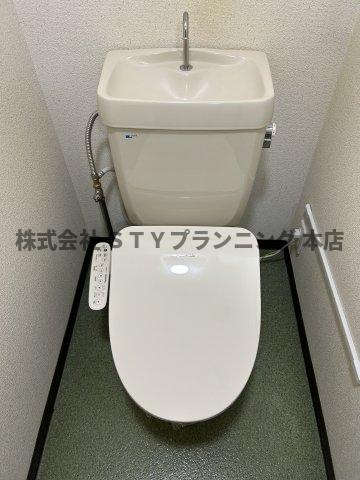 仲介手数料０円！リブローネ南山のトイレ