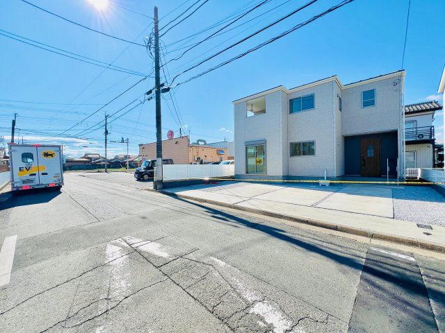 前橋市広瀬町の前面道路含む現地写真|暮らしやすい住環境♪