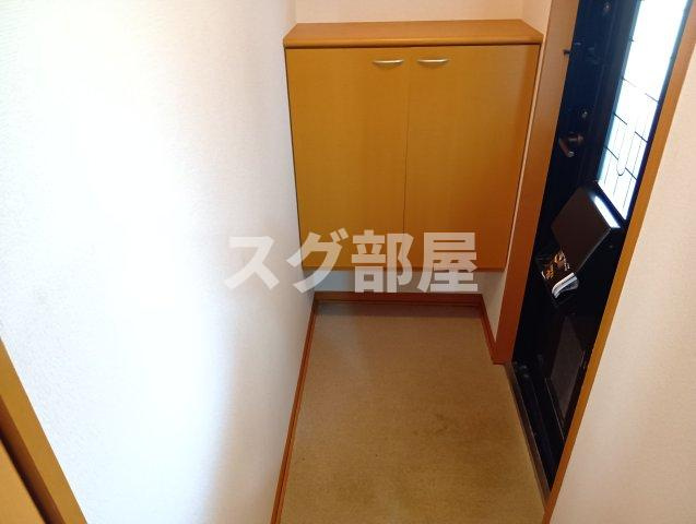 メゾン・ド・サンスマイル　B棟の玄関
