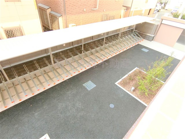 ブライズ蒲田ノースNORTHのその他共用部分|屋根付き駐輪場