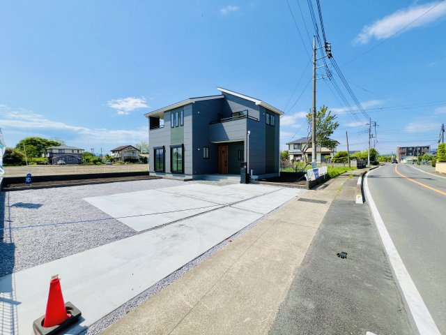 前橋公田町の前面道路含む現地写真|駐車スペース2台以上可◎